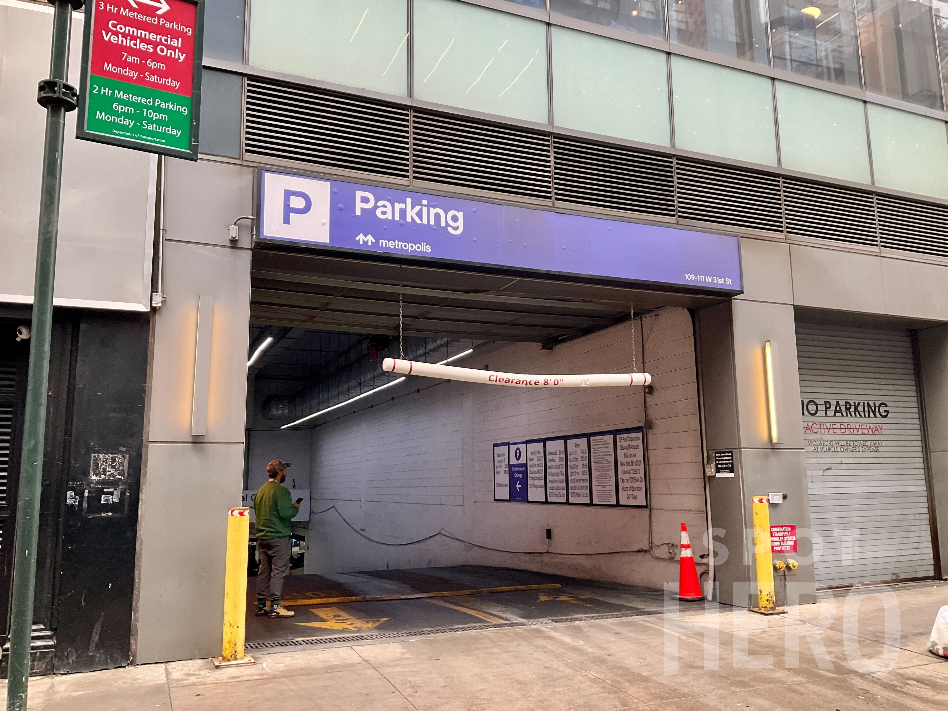 Photo of 107 W 31st St - Valet (Continental/Tower 111 Garage)