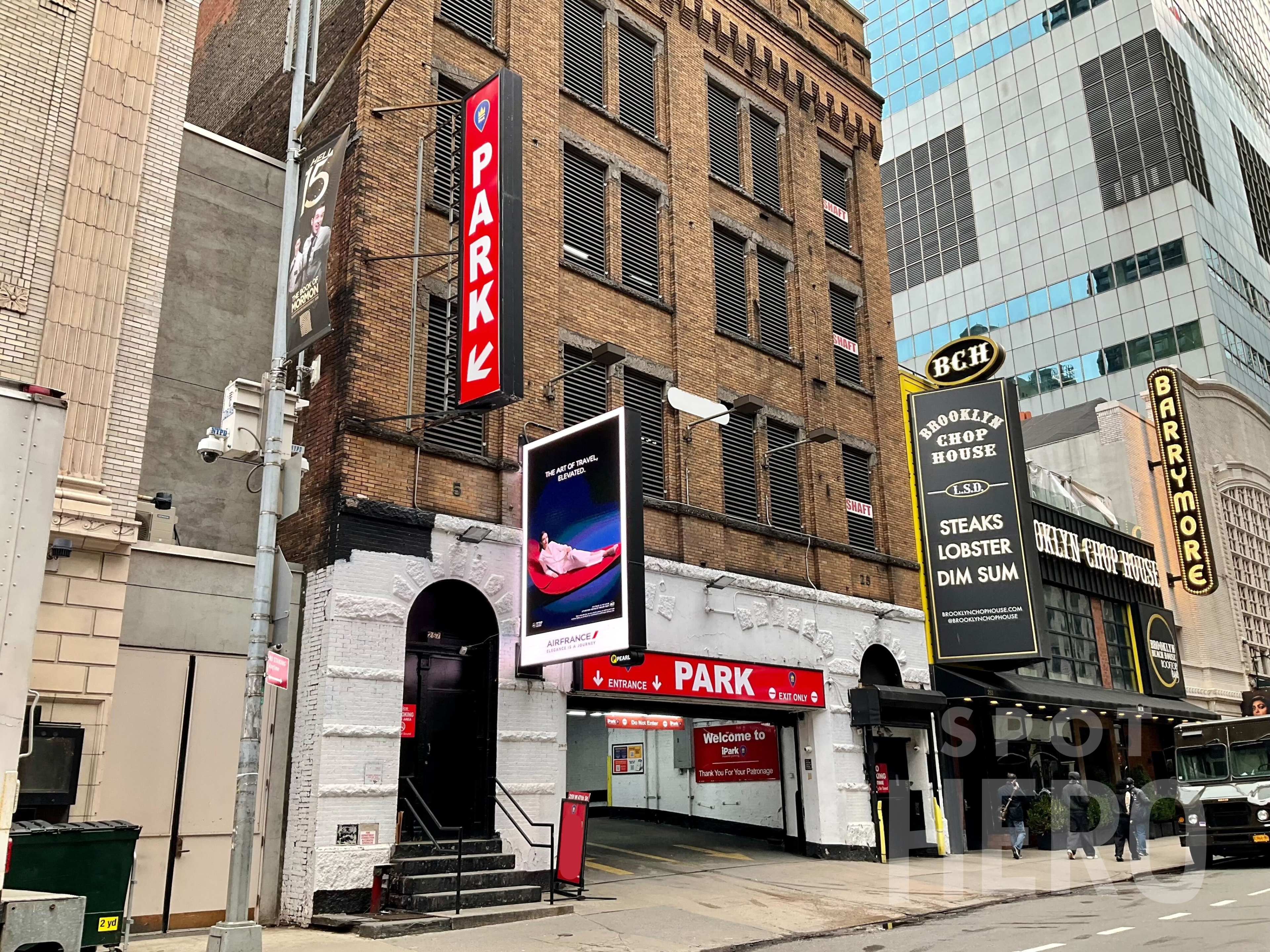 Photo of 259 W 47th St. - Valet Garage