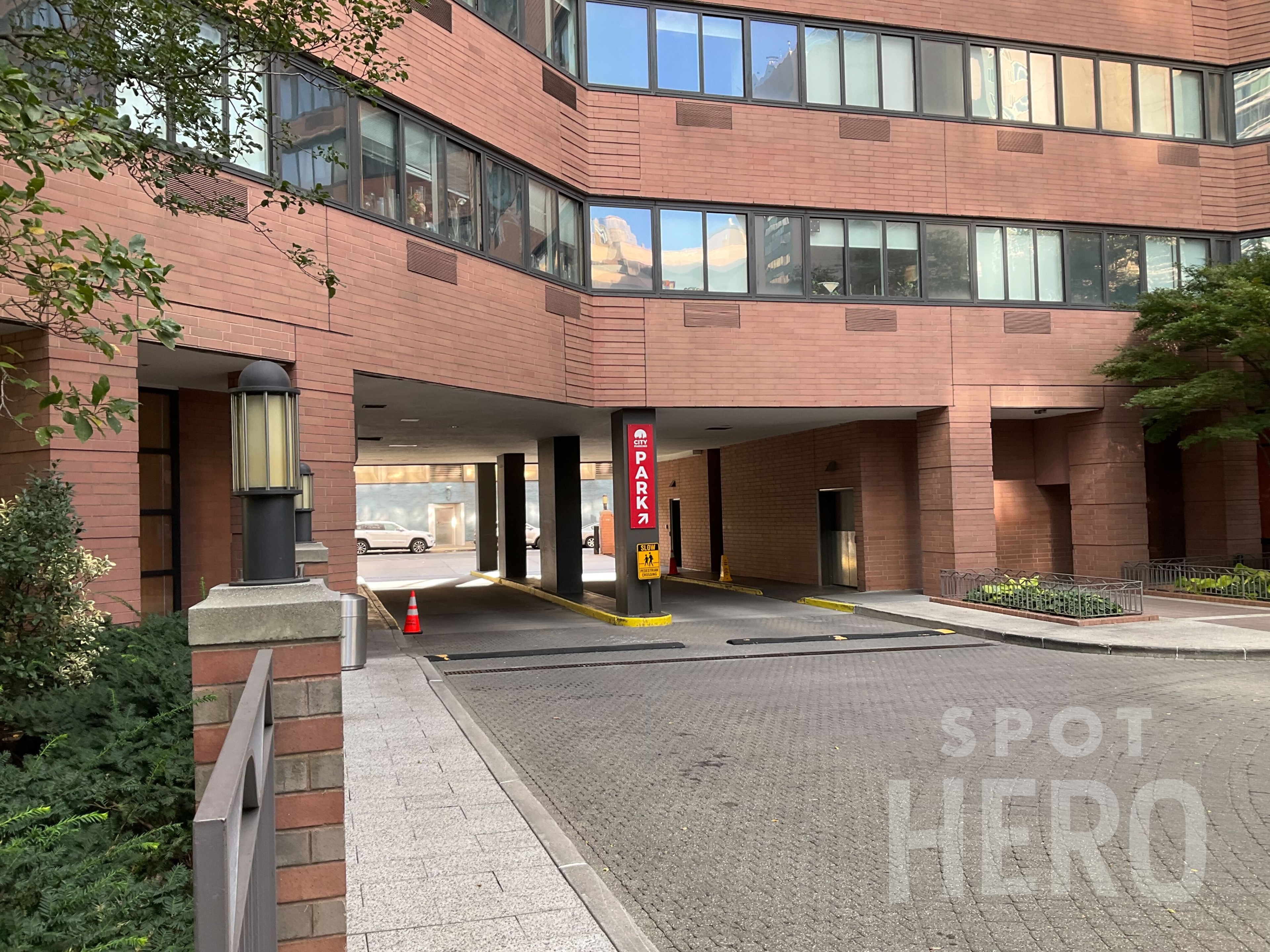 Photo of 641 W 41st St. - River Place Garage
